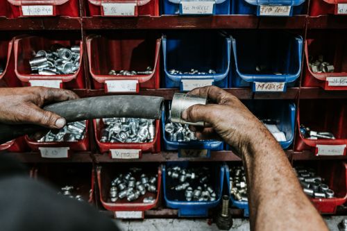 our hoses, hydraulics, and cylinder repair services